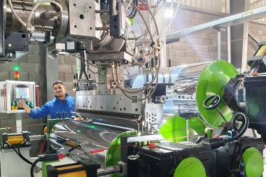 Vënia në punë në vend e linjës së prodhimit të fletëve PET për zgjidhjet egjiptiane për klientët